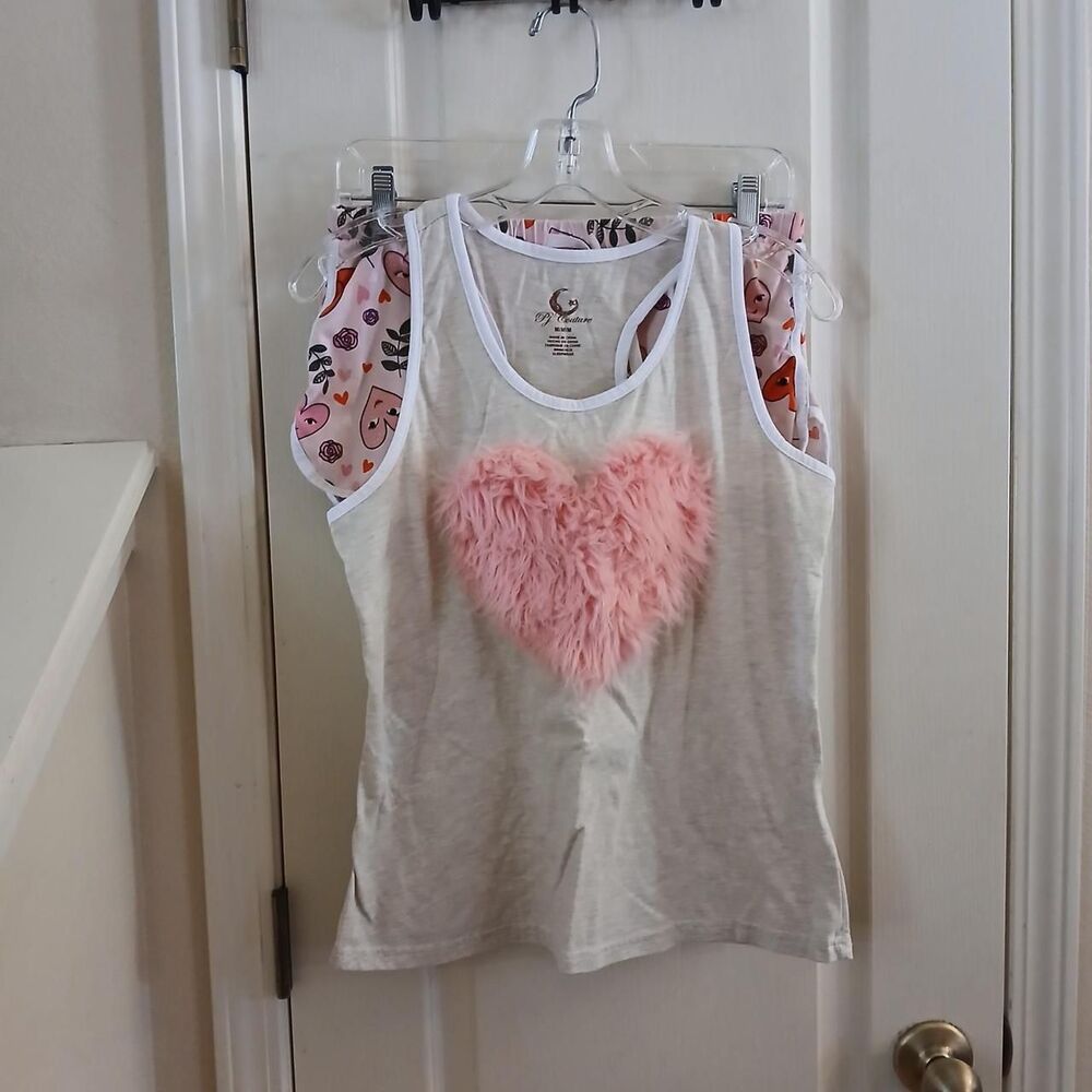 PJ Couture Pink Fluffy Heart Pajama Set Pink fluffy Heart Tank Top AOP Shorts M